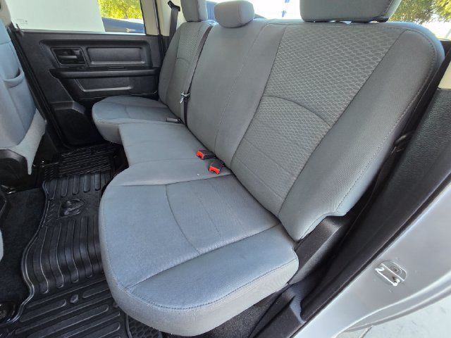 Used 2014 RAM 1500 Express RWD image 17