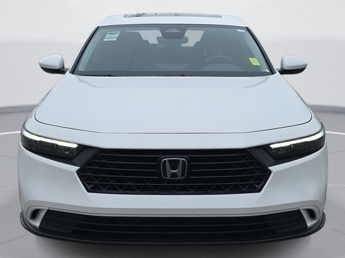 Used 2024 Honda Accord EX image 2