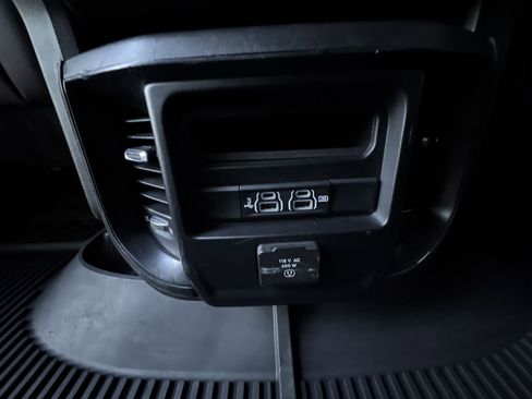 Used 2019 RAM 1500 Laramie image 26