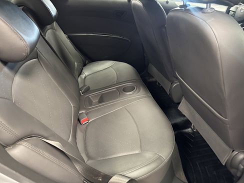 Used 2016 Chevrolet Spark LT image 15