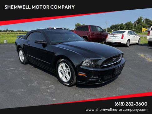 Used 2014 Ford Mustang Convertible w/ Equipment Group 102A RWD image 1