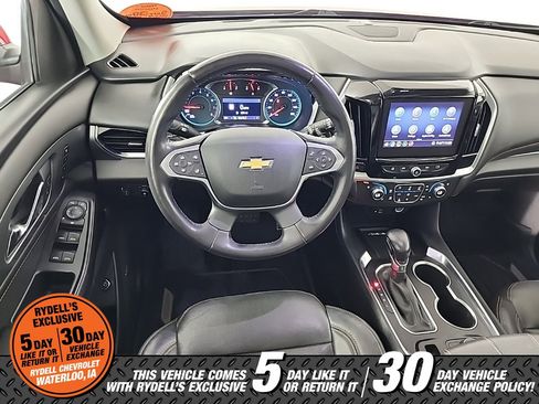 Certified 2021 Chevrolet Traverse Premier w/ LPO, Floor Liner Package image 28