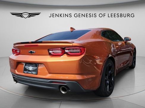 Used 2022 Chevrolet Camaro LT RWD image 5