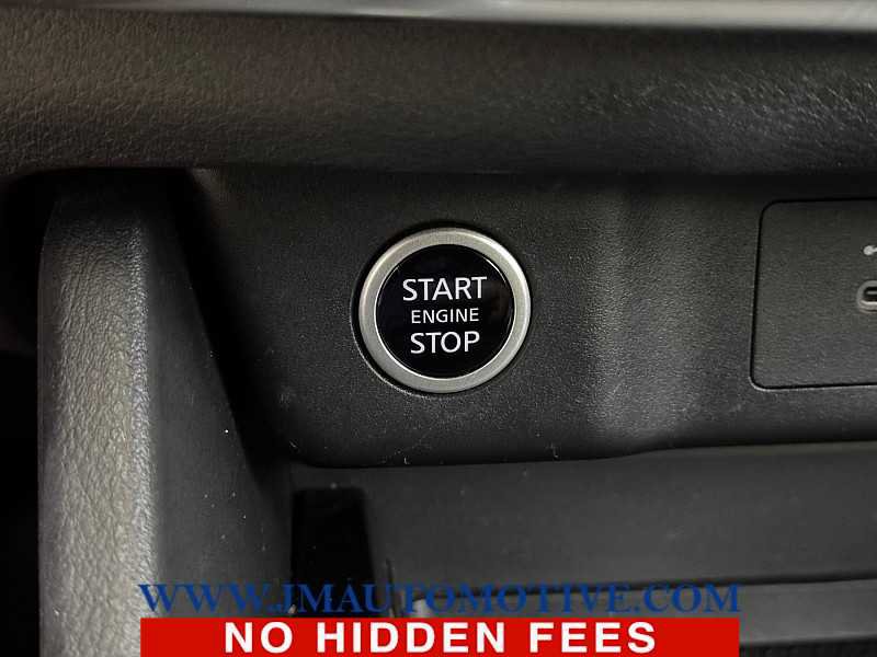 Used 2023 Nissan Rogue SV AWD/4WD image 38