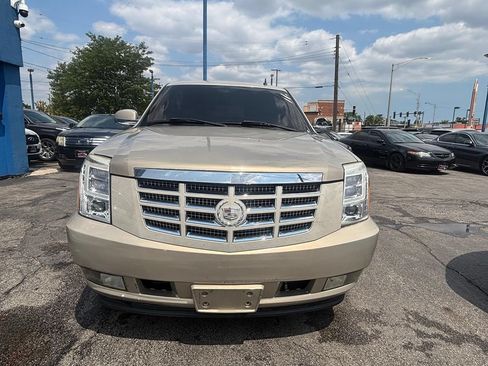Used 2008 Cadillac Escalade AWD image 7
