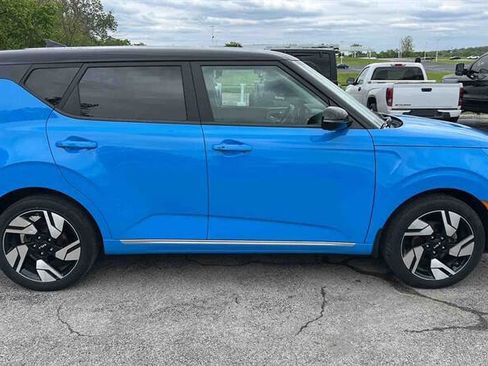 Used 2024 Kia Soul GT-Line FWD image 1