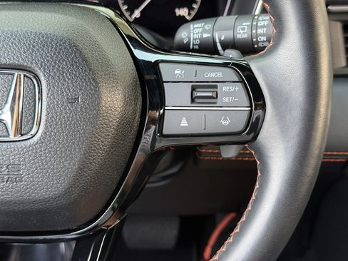 Used 2025 Honda Pilot Sport image 19