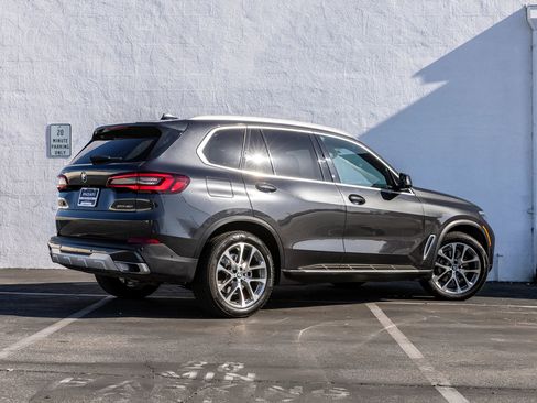 Used 2023 BMW X5 xDrive40i w/ Premium Package AWD/4WD image 7