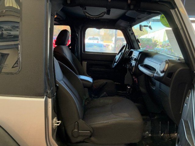 Used 2017 Jeep Wrangler Sport AWD/4WD image 27