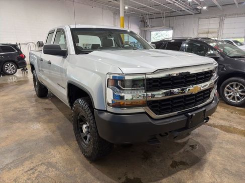 Used 2018 Chevrolet Silverado 1500 W/T w/ Trailering Package AWD/4WD image 3
