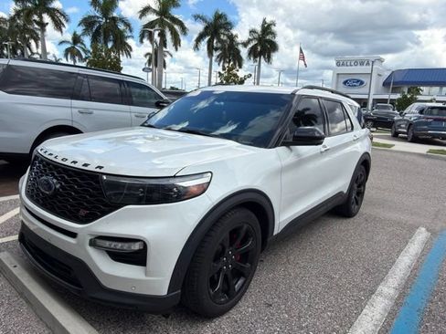 Used 2021 Ford Explorer ST w/ Equipment Group 401A AWD/4WD image 2