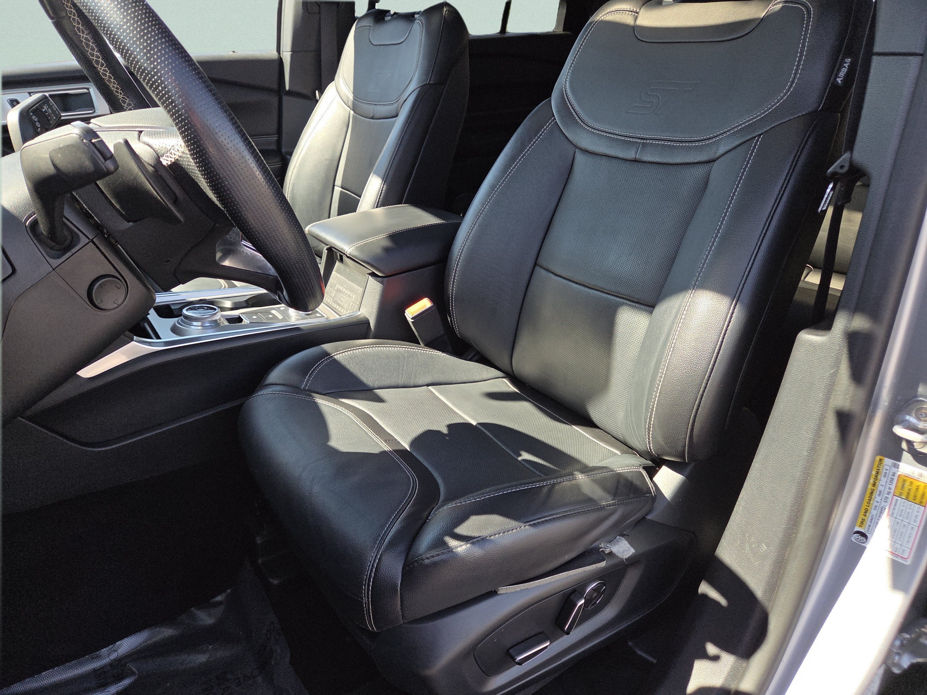 Used 2020 Ford Explorer ST w/ ST Street Pack AWD/4WD image 6