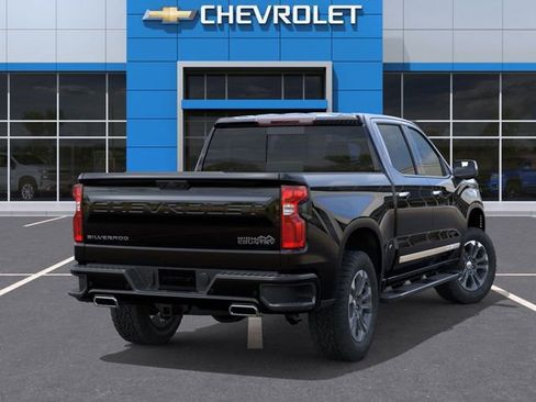 New 2026 Chevrolet Silverado 1500 High Country w/ Z71 Off-Road Package AWD/4WD image 4