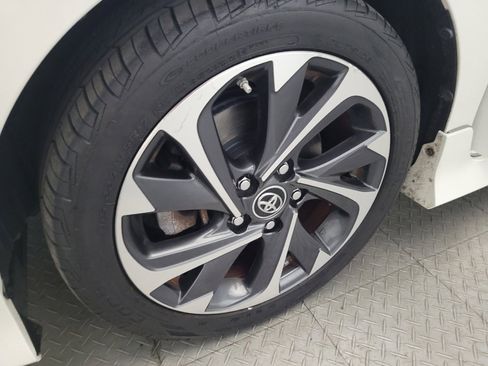 Used 2017 Toyota Corolla iM image 31