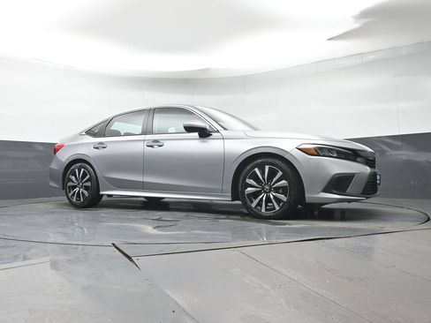 Used 2023 Honda Civic EX image 30