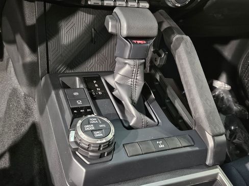 New 2026 Toyota Tacoma TRD Off-Road AWD/4WD image 18