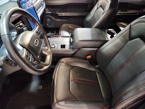 Used 2024 Ford Expedition Limited RWD image 31
