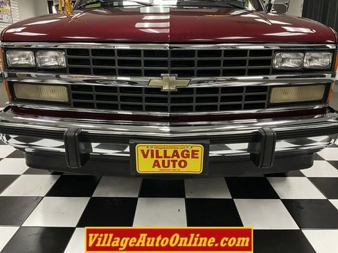 Used 1988 Chevrolet Silverado 1500 2WD Regular Cab image 31