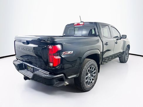 Used 2025 Chevrolet Colorado Z71 AWD/4WD image 9