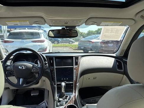 Used 2015 INFINITI Q50 AWD w/ Technology Package image 8