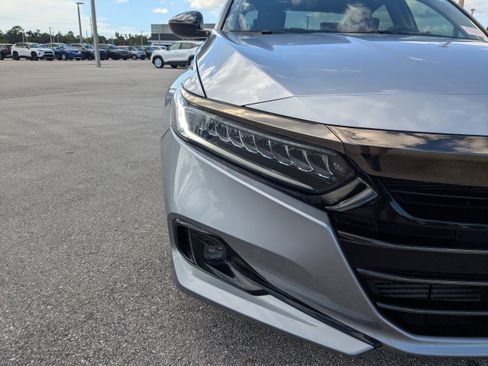 Used 2022 Honda Accord Sport Special Edition image 12