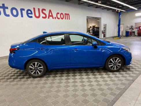 Used 2020 Nissan Versa SV FWD image 7