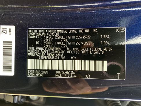Used 2025 Lexus TX 500h AWD w/ Technology Package image 36