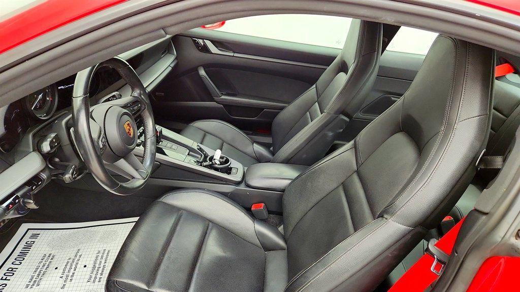 Used 2020 Porsche 911 Carrera RWD image 18