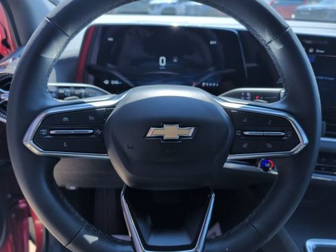 Used 2025 Chevrolet Equinox LT w/ Convenience Package II FWD image 15