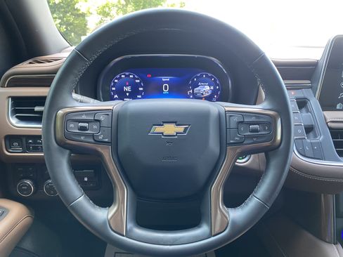 Used 2024 Chevrolet Tahoe High Country AWD/4WD image 19