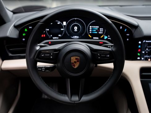 Used 2022 Porsche Taycan 4S image 41