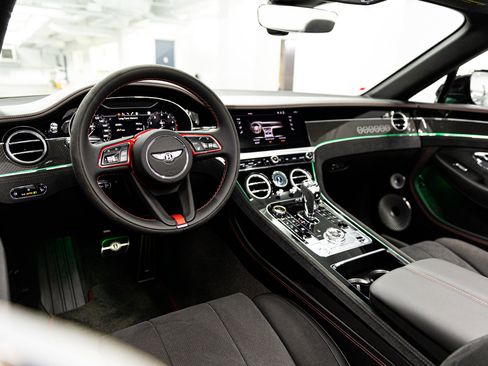 Used 2023 Bentley Continental GT Speed image 15