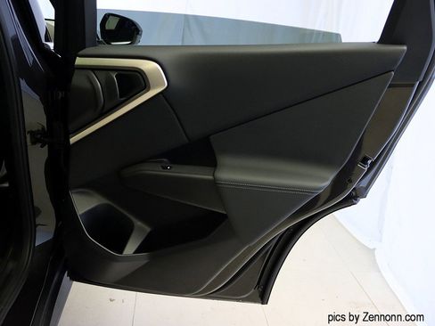 Used 2025 BMW X3 xDrive30i w/ Premium Package image 33