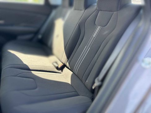 Used 2023 Hyundai Elantra SEL w/ Convenience Package FWD image 17