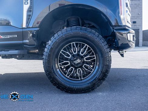 Used 2023 Ford F350 Limited w/ FX4 Off-Road Package AWD/4WD image 42