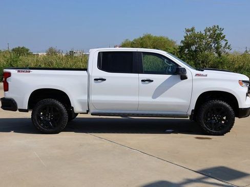 New 2025 Chevrolet Silverado 1500 LT Trail Boss w/ Convenience Package II image 4