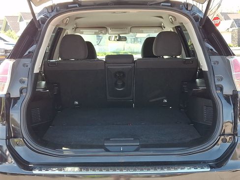 Used 2016 Nissan Rogue SV AWD/4WD image 28