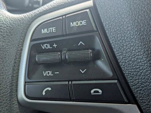 Used 2021 Hyundai Accent SE FWD image 14