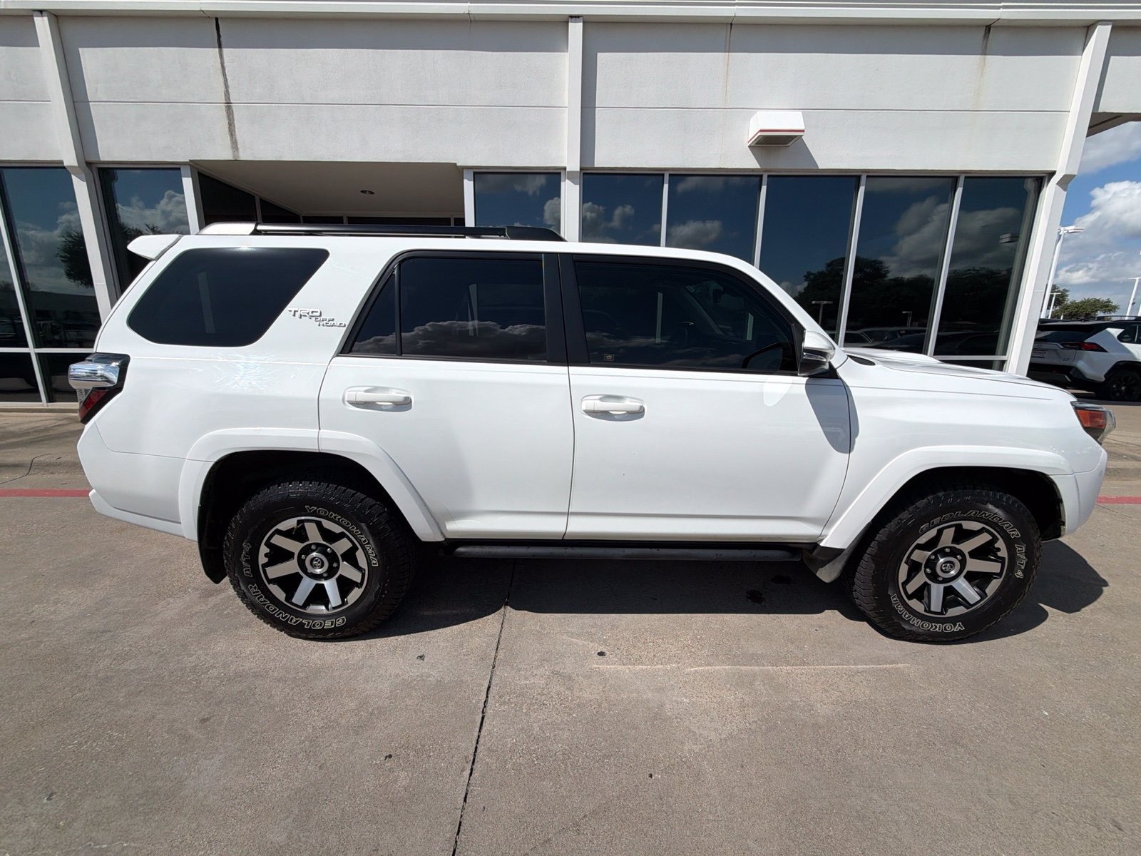 Used 2021 Toyota 4Runner TRD Off-Road Premium AWD/4WD image 4