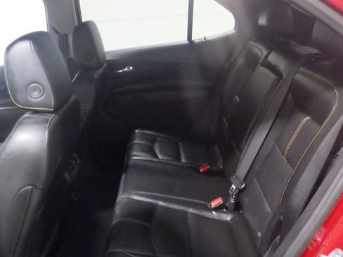 Used 2024 Chevrolet Equinox Premier image 7