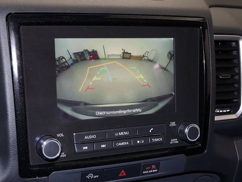 Used 2023 Nissan Frontier SV w/ Technology Package RWD image 23