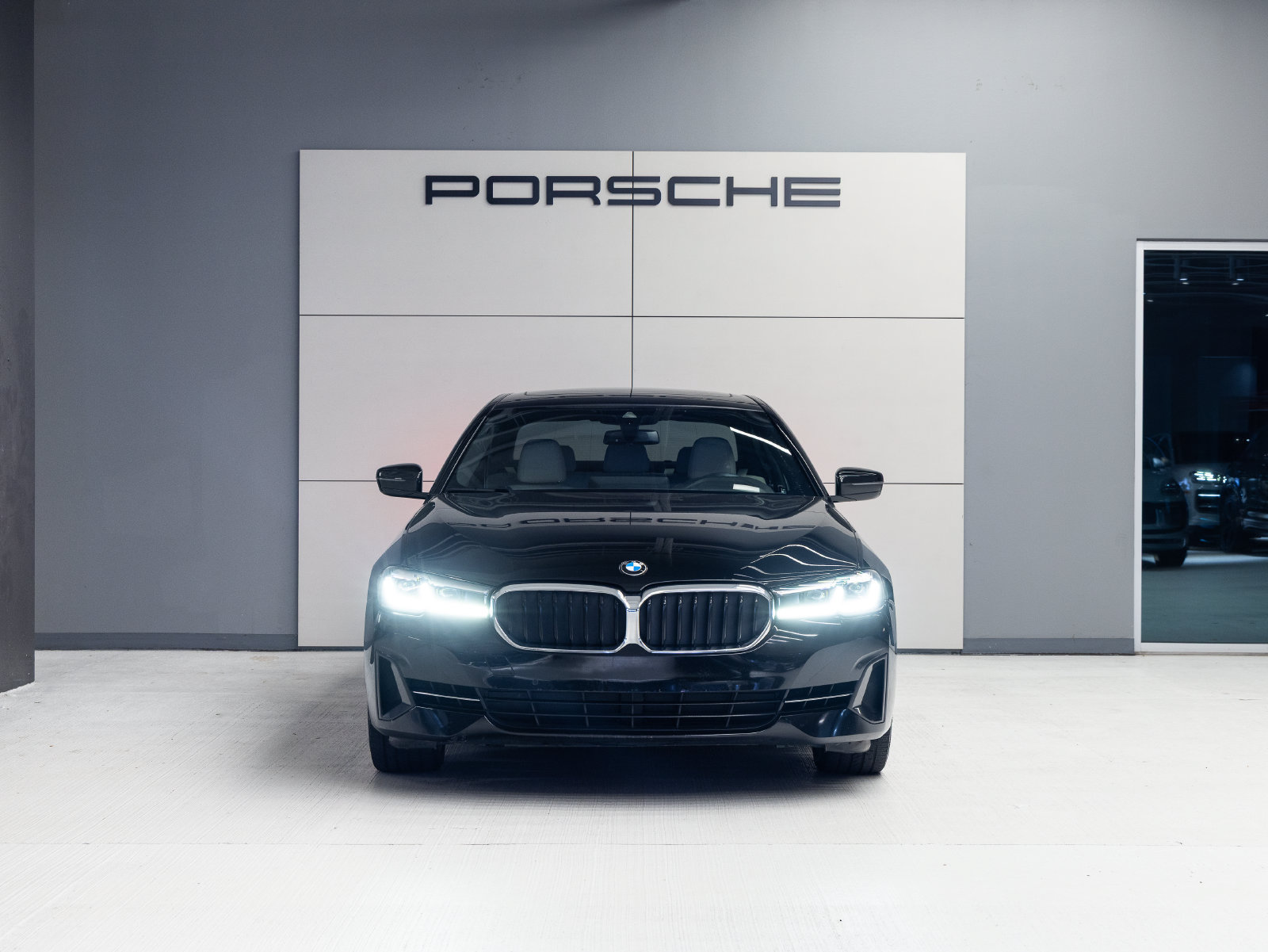 Used 2022 BMW 540i w/ Premium Package RWD image 10