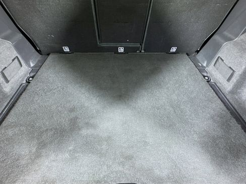 Used 2020 Land Rover Discovery Sport S image 34