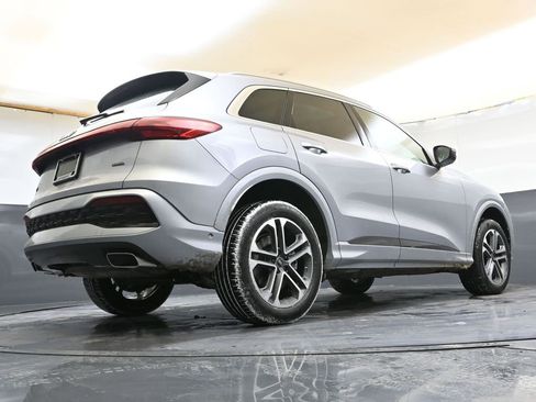 Certified 2025 Audi Q5 Premium Plus w/ Premium Plus image 34