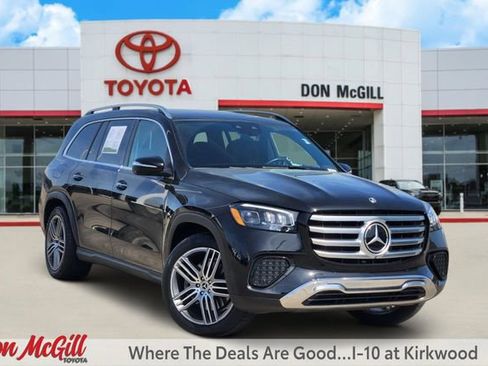 Used 2025 Mercedes-Benz GLS 450 4MATIC image 1