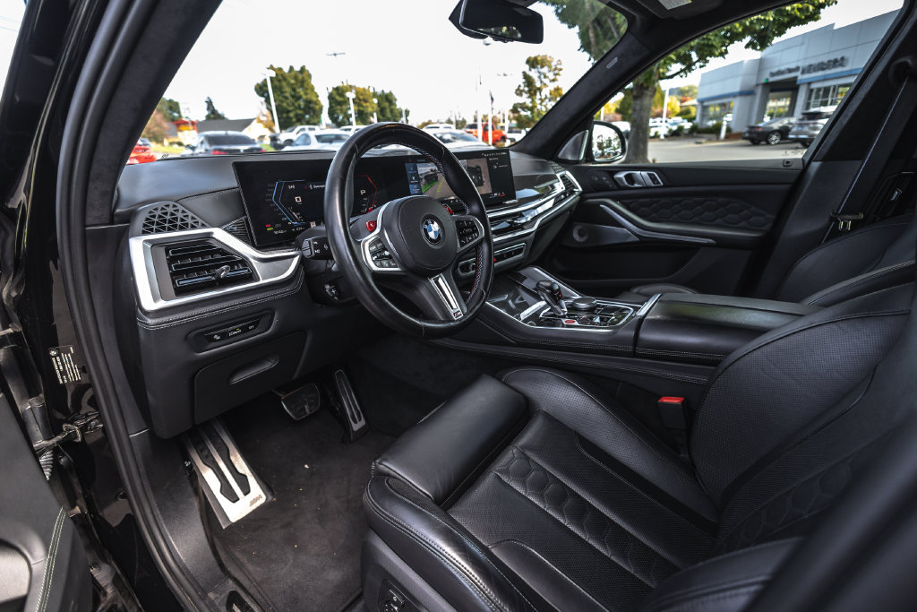 Used 2024 BMW X5 M Competition w/ Executive Package AWD/4WD image 18