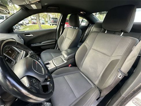 Used 2022 Dodge Charger SXT image 13