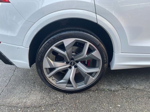 Used 2022 Audi RS Q8 4.0T image 12