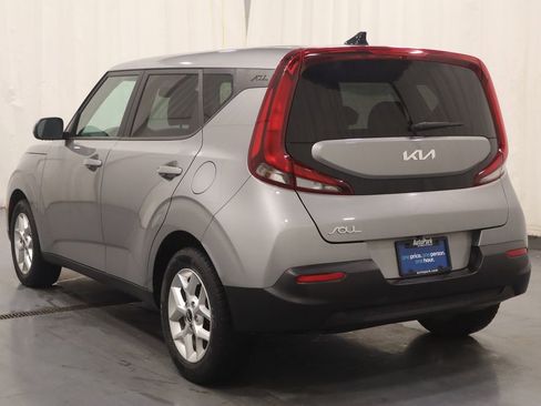 Used 2022 Kia Soul LX w/ Technology Package FWD image 8