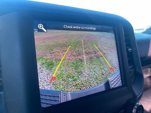 Used 2021 RAM 2500 Tradesman w/ Safety Group image 16